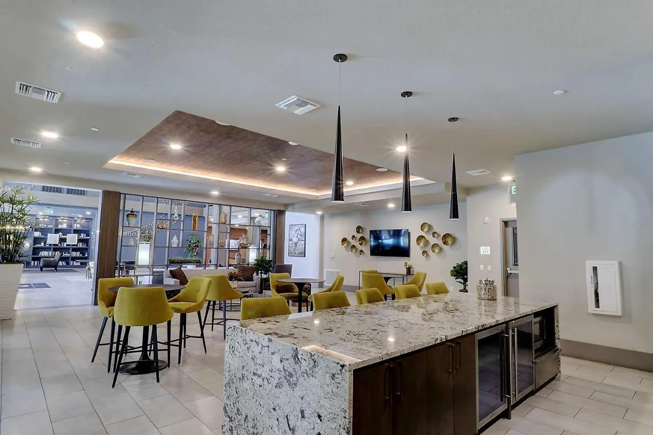 Private Rooftop Terrance-Walk Score 81-Shopping District-King Bed-Parking 4003 Scottsdale Daire