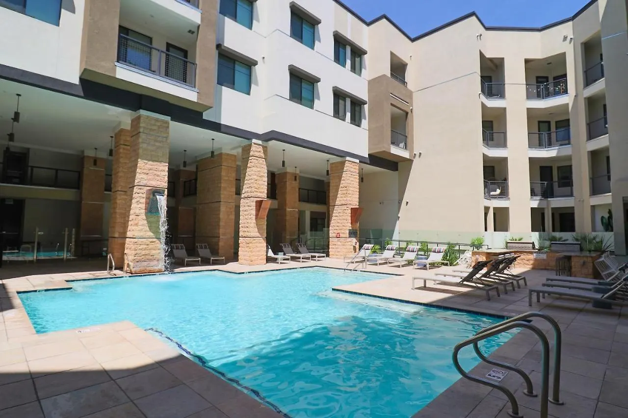 Daire Private Rooftop Terrance-Walk Score 81-Shopping District-King Bed-Parking 4003 Scottsdale